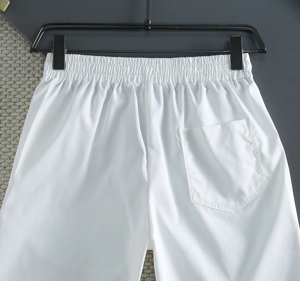 P190 🌸🌸Ralph Lauren Polo 2025 spring and summer new three-quarter pants [beach pants] are comfortable to wear, low-key yet luxurious, very high-end, and have a fashionable and high-end pocket design. Needless to say, the pants style and tailoring are exquisite and lively. Really first-class and top-quality materials. Really top-grade casual pants and elastic pants, of outstanding quality. After heavy washing, the pants are very soft, not fussy, and the upper body is absolutely stylish and extremely luxurious. Size:M-4XL